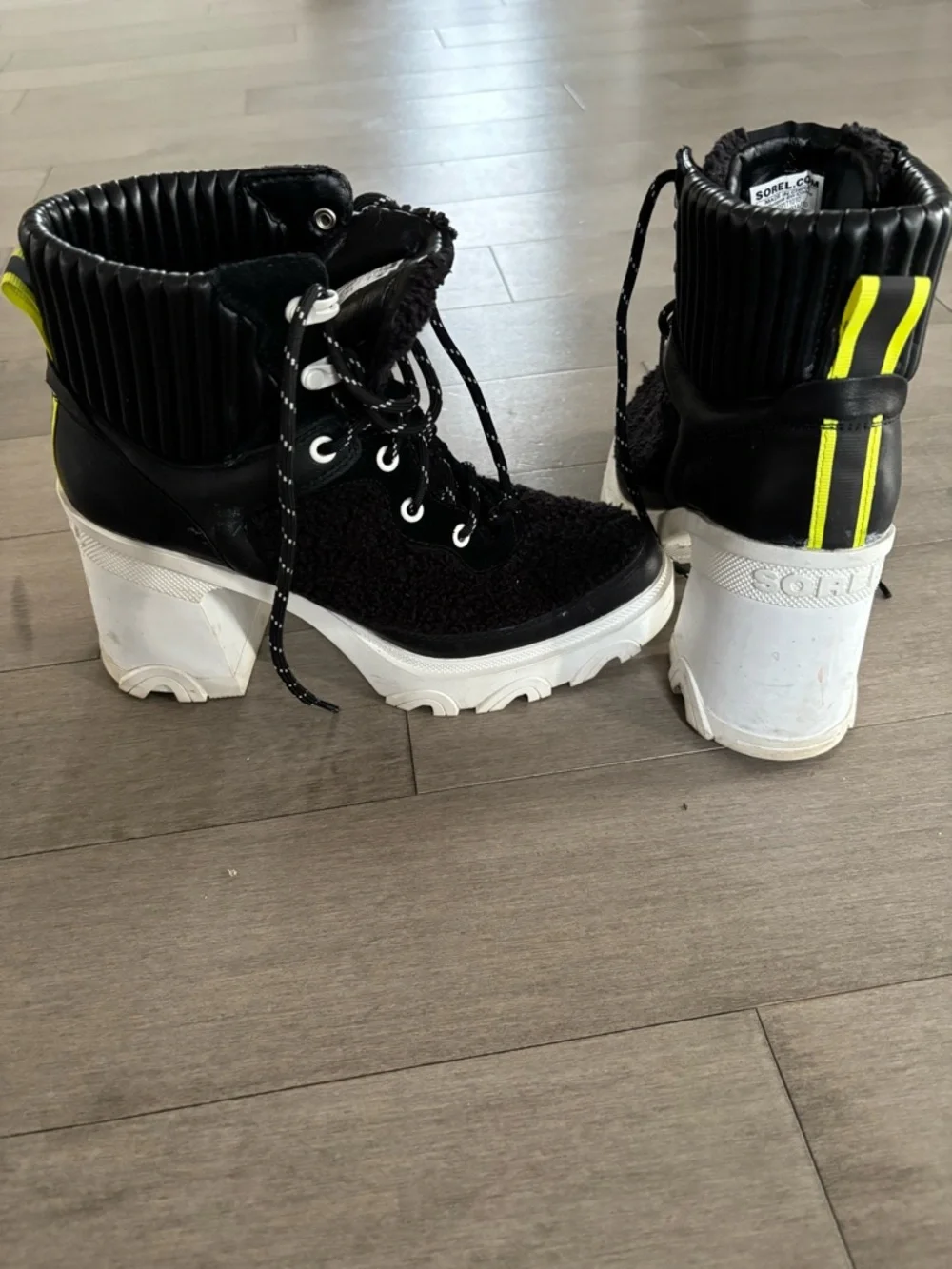 Brex™ Leather & Faux Shearling Block Heel Lace-Up Bootie - Picture 7 of 13